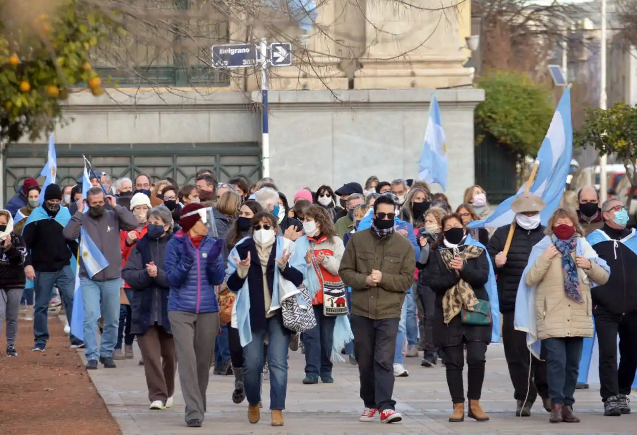 En Tandil también se replicó la marcha en contra del Gobierno