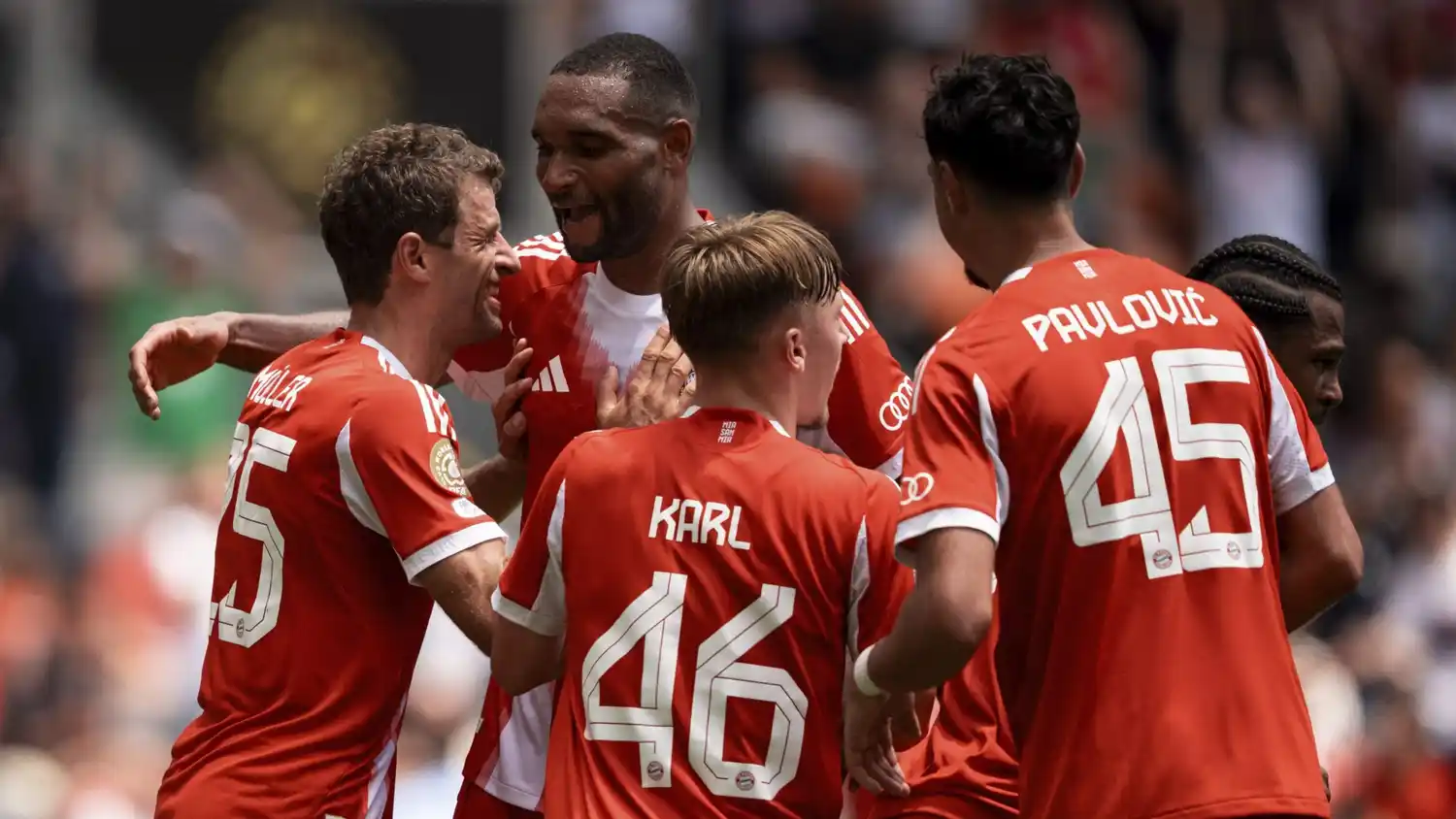 Bayern Múnich tuvo un debut placentero.