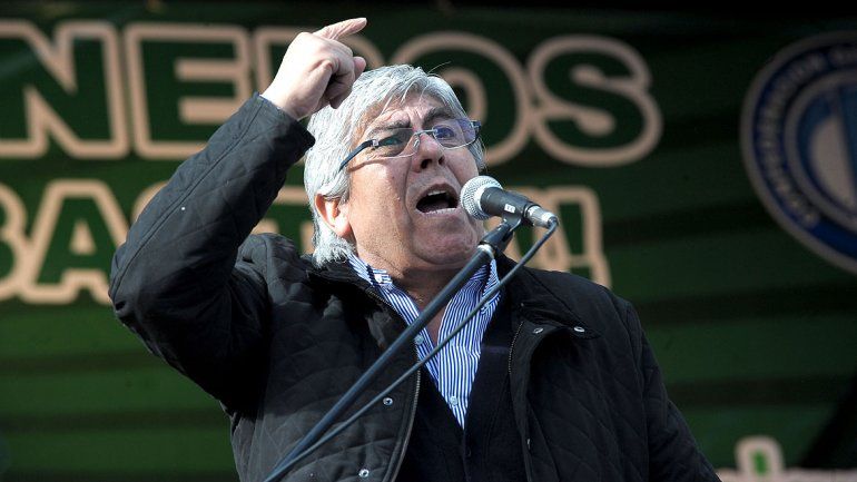 Moyano le restó importancia a las bajas de Scioli y Massa en el cónclave sindical