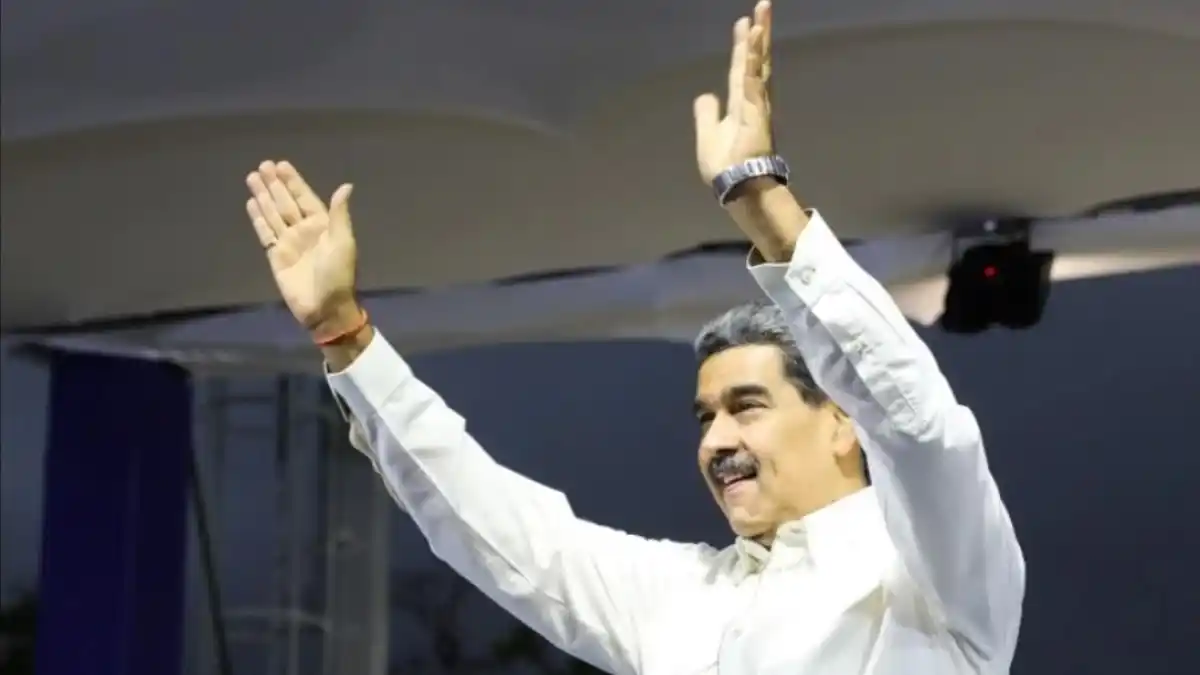 Es posible que Maduro anuncie un AUMENTO SALARIAL a partir de mayo, EN BONOS