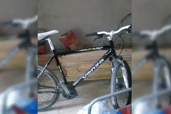 Le robaron la bicicleta, hizo la denuncia y la recuperó en un allanamiento