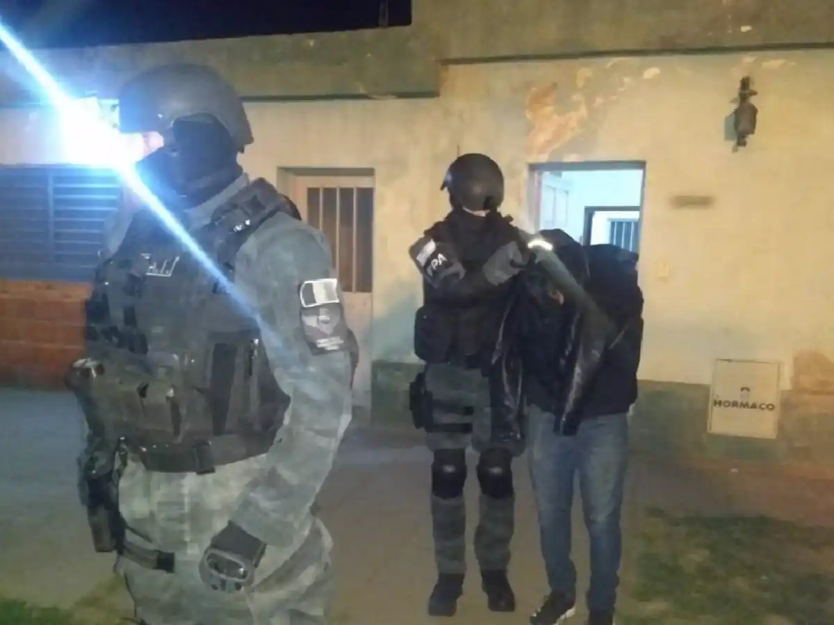 Detienen banda narco que usaba a menores para vender drogas