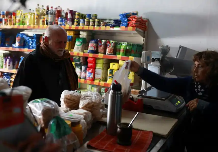 Empleados de Comercio: cuánto cobrarán en octubre 2025 tras el aumento de la paritaria