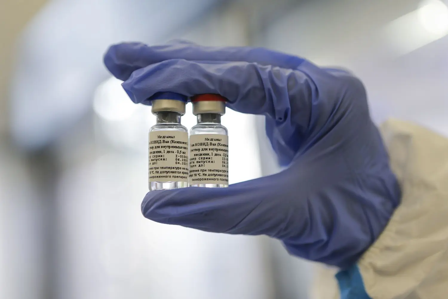 COVID-19: Muere voluntaria que recibió placebo en ensayo de vacuna China