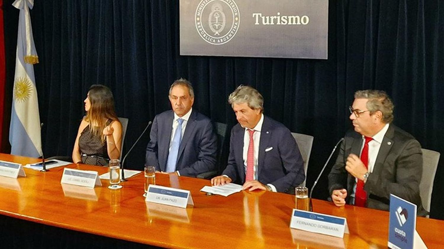 El Turismo en "Cuota Simple" hasta fin de año: Qué se puede comprar y cuál es el porcentaje de interés hasta 12 pagos