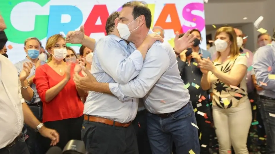 Valdés gana la reelección en Corrientes con más del 75% de los votos