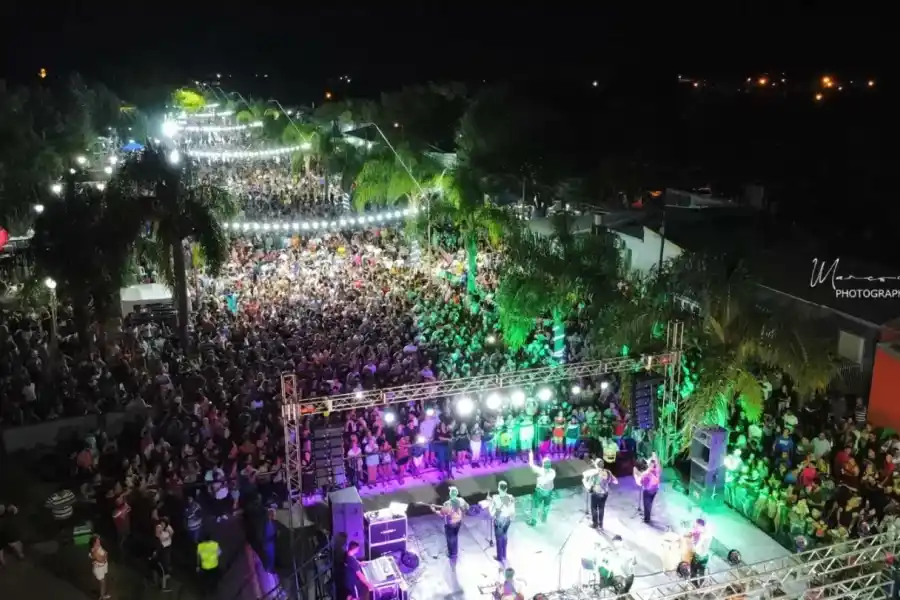 Éxito total en los carnavales de San Vicente con la participación de más de 7 mil personas