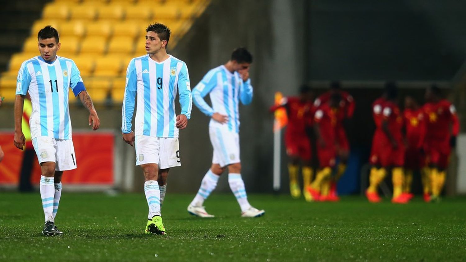 Argentina perdió con un gol de Buendía