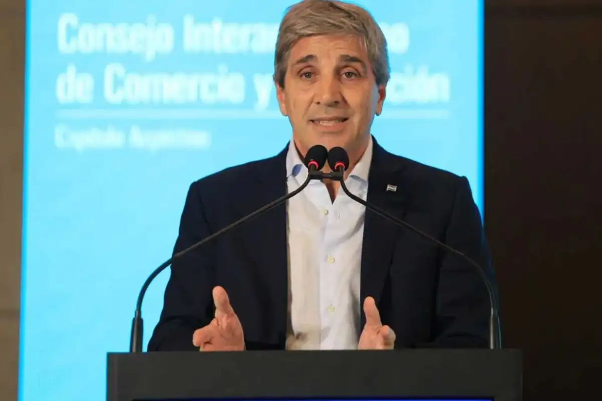 Luis Caputo.