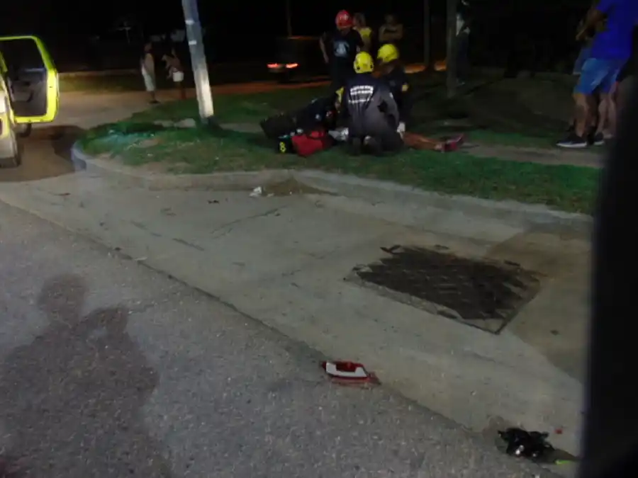 Motociclista lesionada y con una crisis de nervios