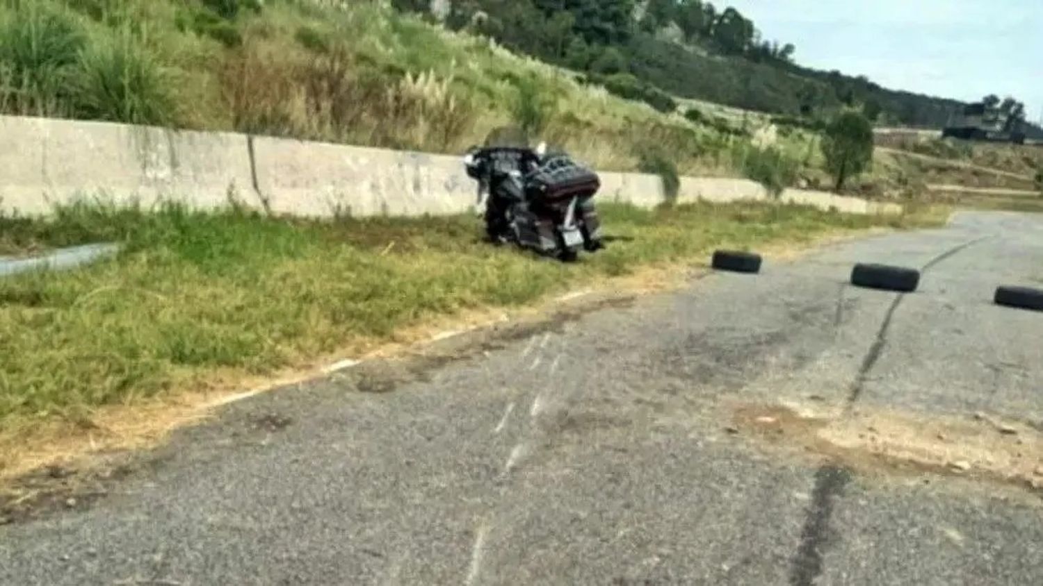 Tragedia durante un encuentro de Harley Davidson: murió un motociclista tras un accidente en el autódromo de Balcarce