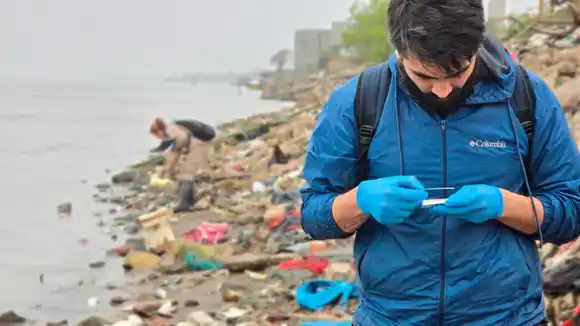 El Ministerio de Ambiente de Santa Fe investigará la aparición de peces muertos en la zona sur de Rosario