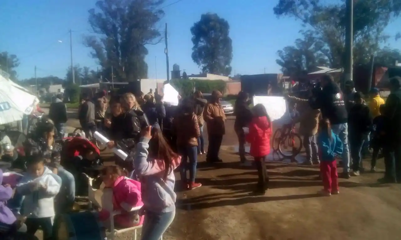 Vecinos de zona sur insisten con otra protesta por el arreglo de las calles