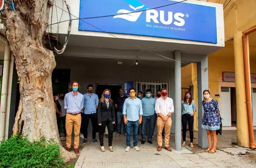 Río Uruguay Seguros y Estacubierto.com inauguraron una nueva oficina de seguros inclusivos