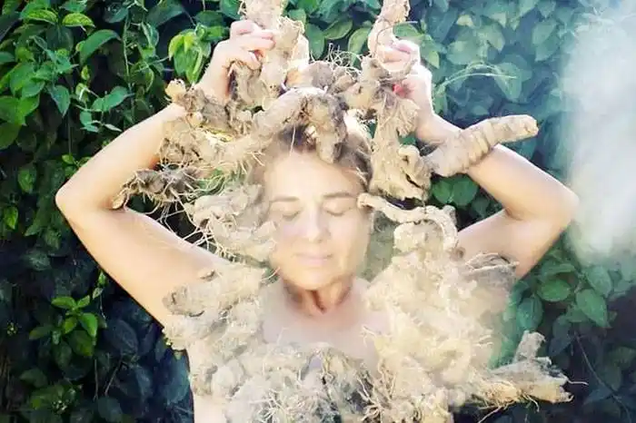 Cerámica contemporánea y performance de la artista Marisa Núñez Caminos