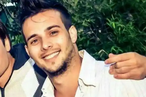 Desapareció hace 10 años y su auto explotó a los dos días: el joven que buscan en el sur santafesino