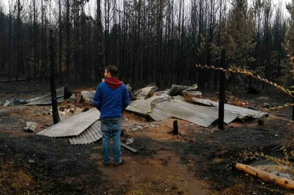 Otorgan beneficios para la población afectada por los incendios en Chubut