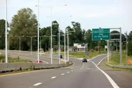 A metros del arroyo Yuquerí Chico, murió un ciclista tras ser embestido por un colectivo