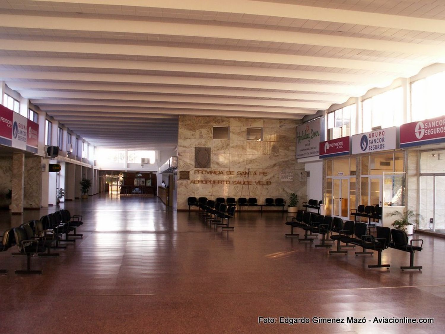 El aeropuerto de Santa Fe cerraría a fines de abril por tres meses