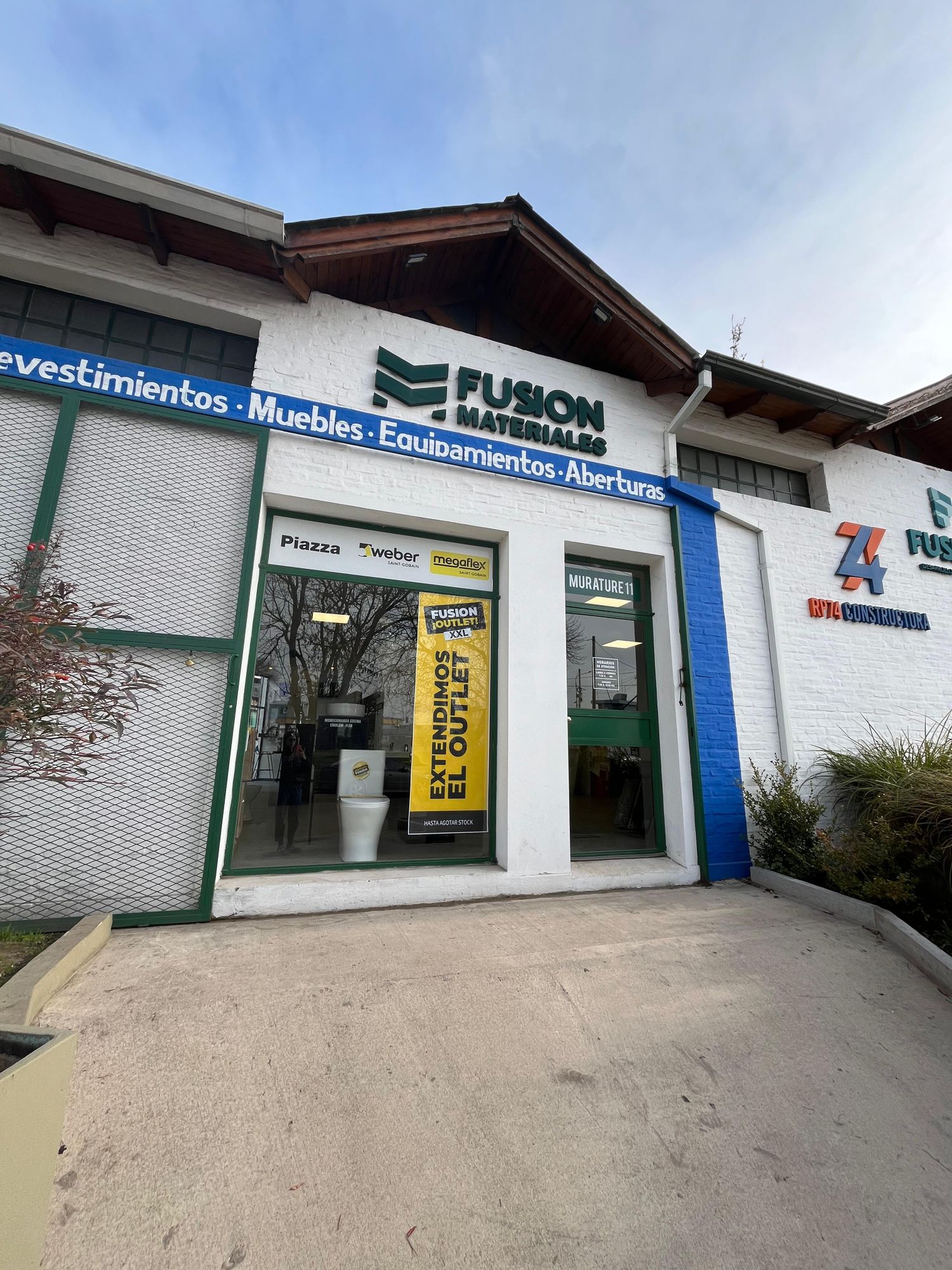 Fusión Materiales, empresa líder en el suministro de materiales de construcción, decoración y equipamiento para el hogar, anuncia con entusiasmo la extensión de su outlet durante todo el mes de junio.