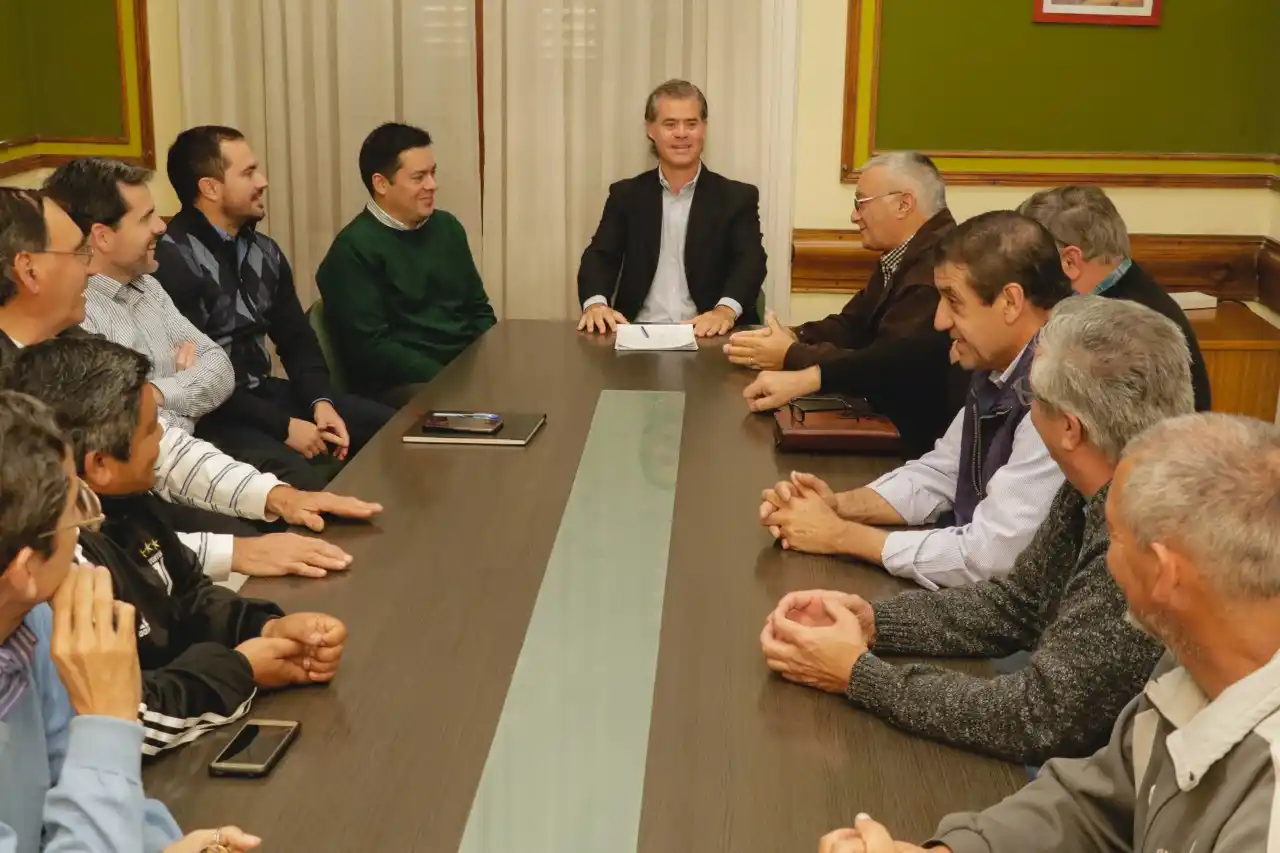 Los empleados municipales cerraron una paritaria del 42% anual