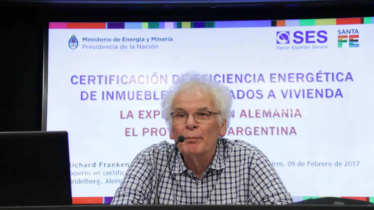 Experto alemán diserta en Santa Fe sobre eficiencia enérgica