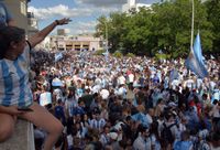 Una multitud se congregó en el centro y todo Tandil se unió para festejar que Argentina gritó campeón