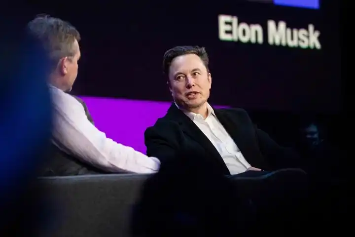 Los motivos por los que Elon Musk quiere comprar Twitter y cómo sigue el proceso