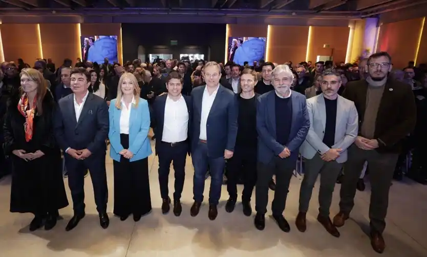 Kicillof anunció medidas para acompañar a pymes y pequeños productores