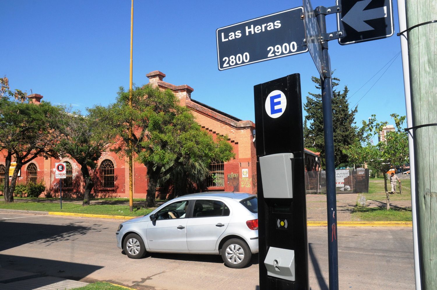 Servicios municipales en el feriado por el Día de la Bandera