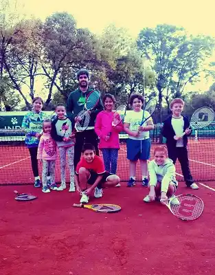 Tenis: La formación del jugador desde pequeño, el eje en el que trabaja Pancho Arrate