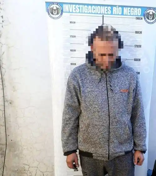 Lo acusan de abusar de su hijastra que terminó embarazada