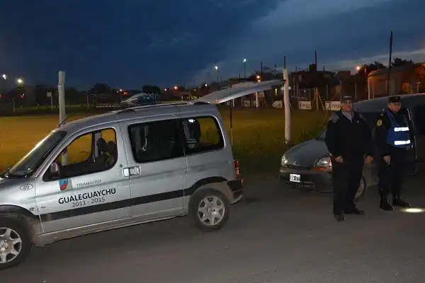 Un operativo de tránsito terminó con 25 motos y 10 autos retenidos