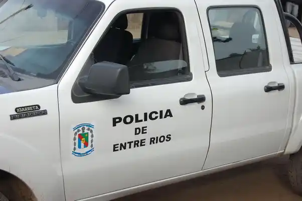 Intercambio de disparos entre dos bandas en medio de un cumpleaños 