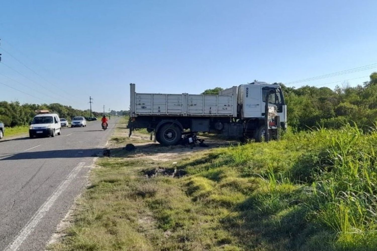 Tragedia en el norte santafesino: atropellaron a un policía que iba en moto y murió