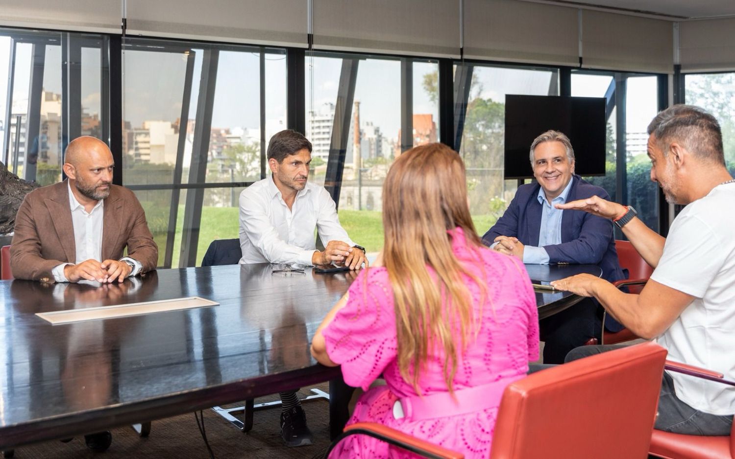 Pullaro se reunió con Llaryora: la producción, eje del encuentro de trabajo
