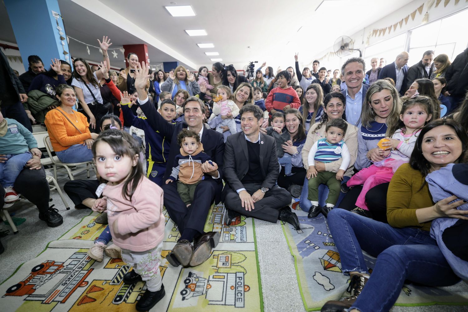 La foto que compartió Axel Kicillof en sus redes destacando la inauguración del Jardín N°1 de Luján.