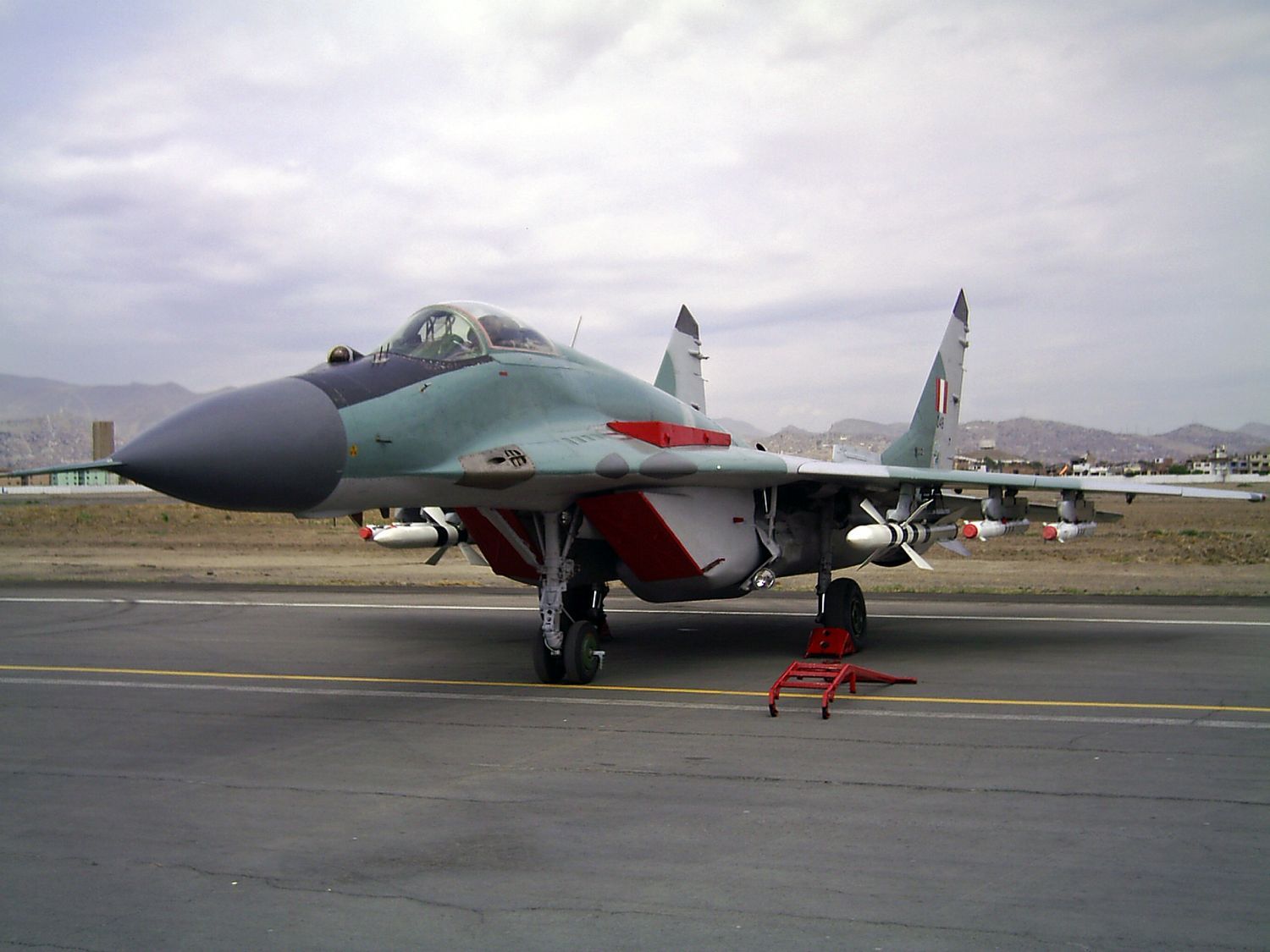 «Moscow is ready to supply fighter jets to Peru, if the country requests it.»