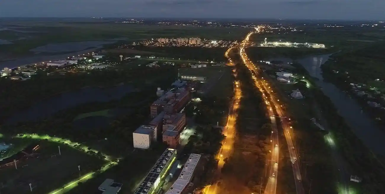 Márquez amenazó con una cuchilla de cocina a los jóvenes que se encontró dentro de la Ciudad Universitaria de la UNL. Crédito: Archivo El Litoral