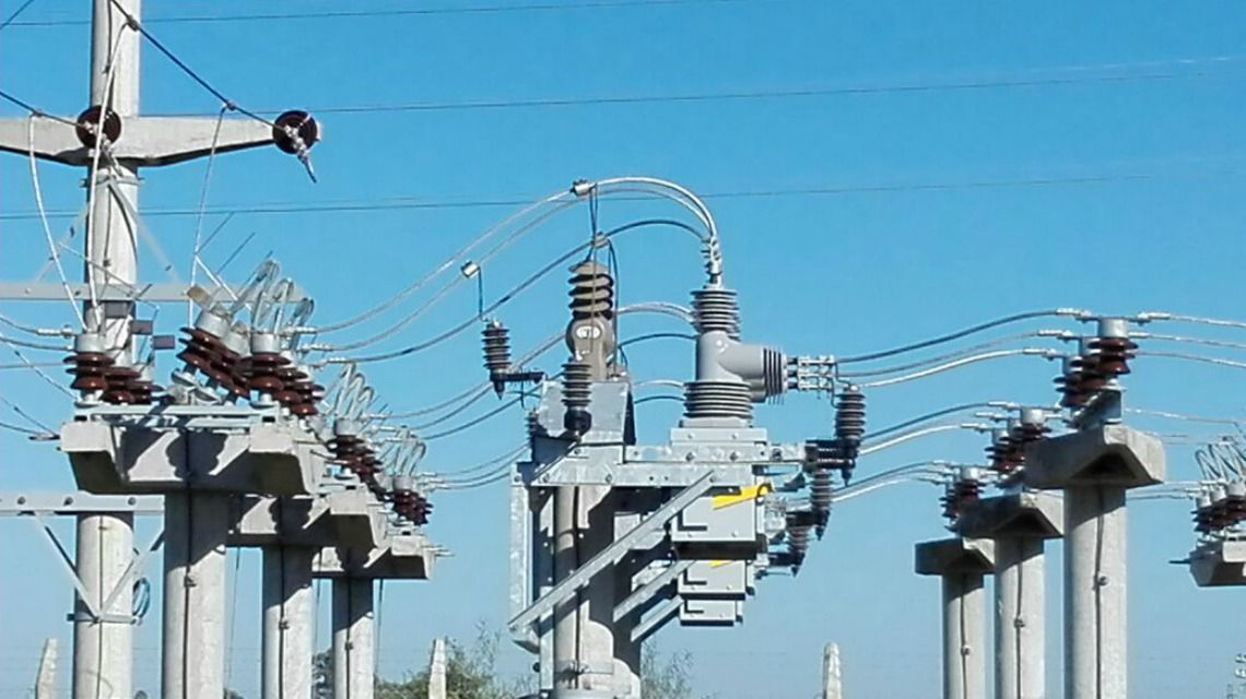 Totoras: trabajaba con cables de alta tensión y sufrió una descarga eléctrica