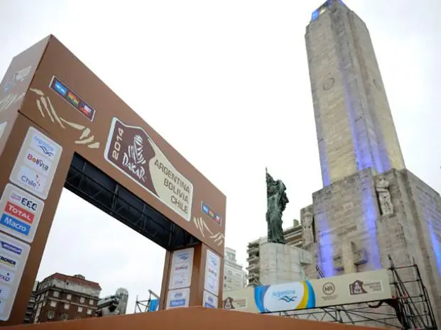 Rosario se prepara para la largada del Rally Dakar 2014
