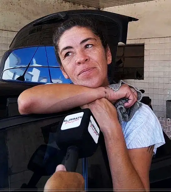 Humberto Salinas, toda una vida dedicada a la noble tarea del lavado de autos