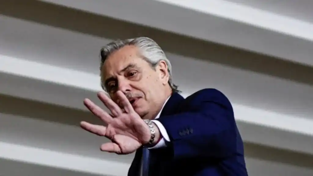 Alberto Fernández afirmó que Milei “tiró por la borda el ingreso de la Argentina a los BRICS”