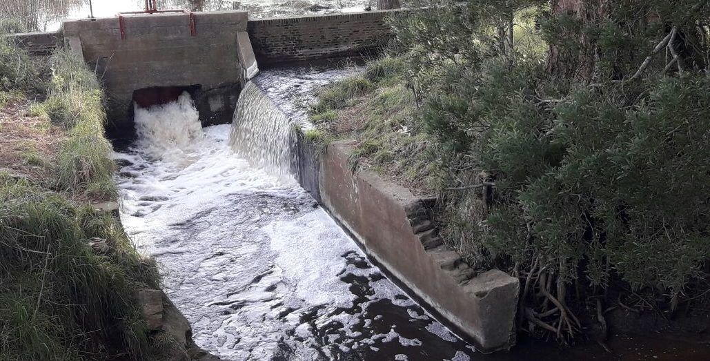 Advierten que crece el riesgo de inundaciones en Laguna de los Padres
