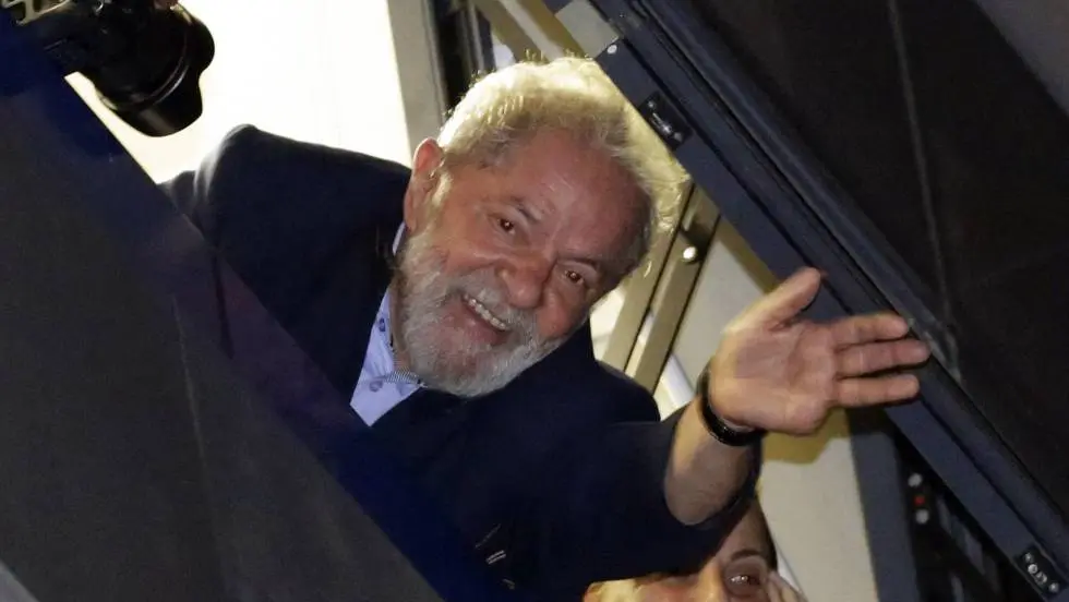 Vencido el plazo, los abogados de Lula negocian la detención