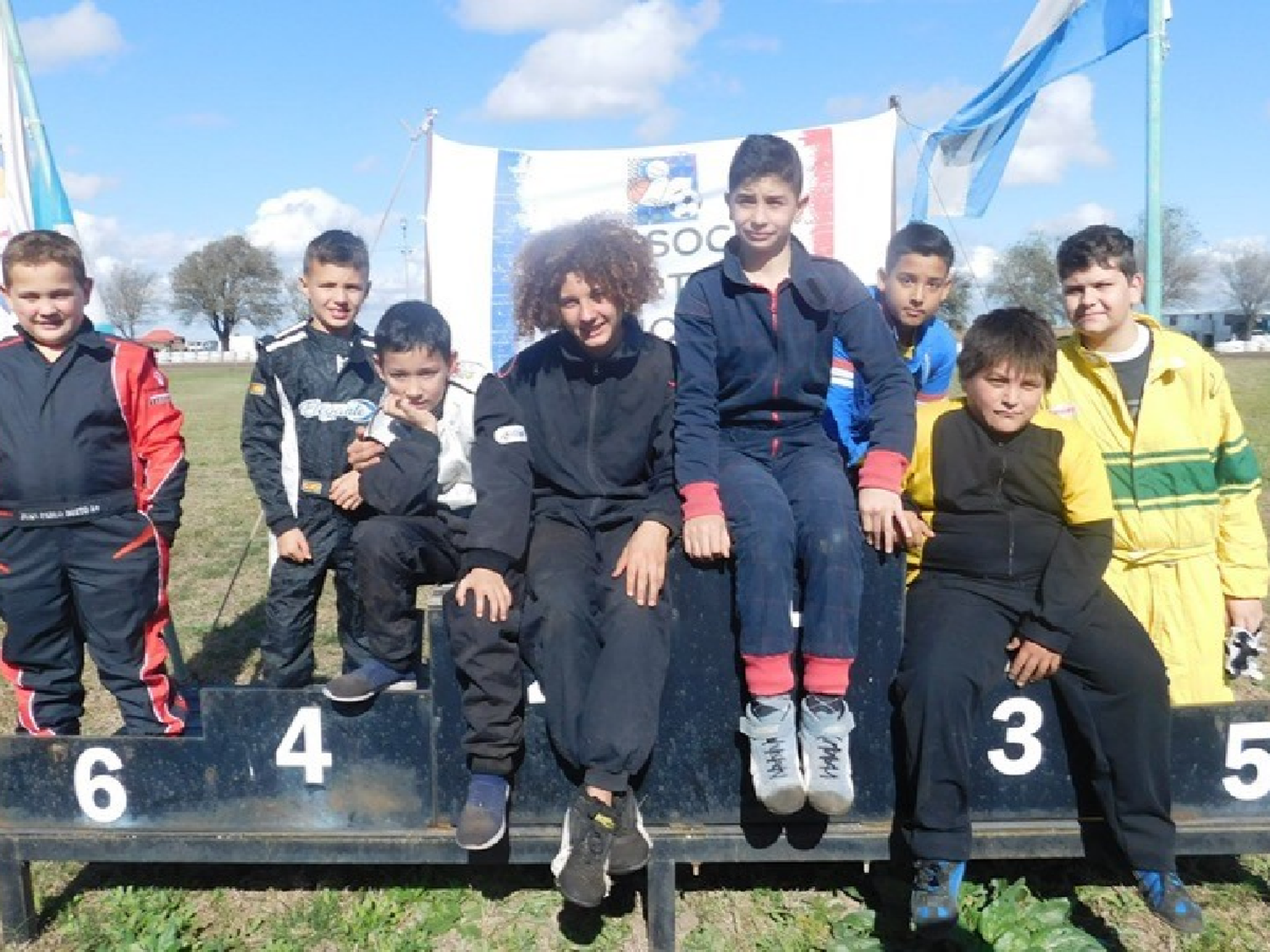 Los chicos también derrapan