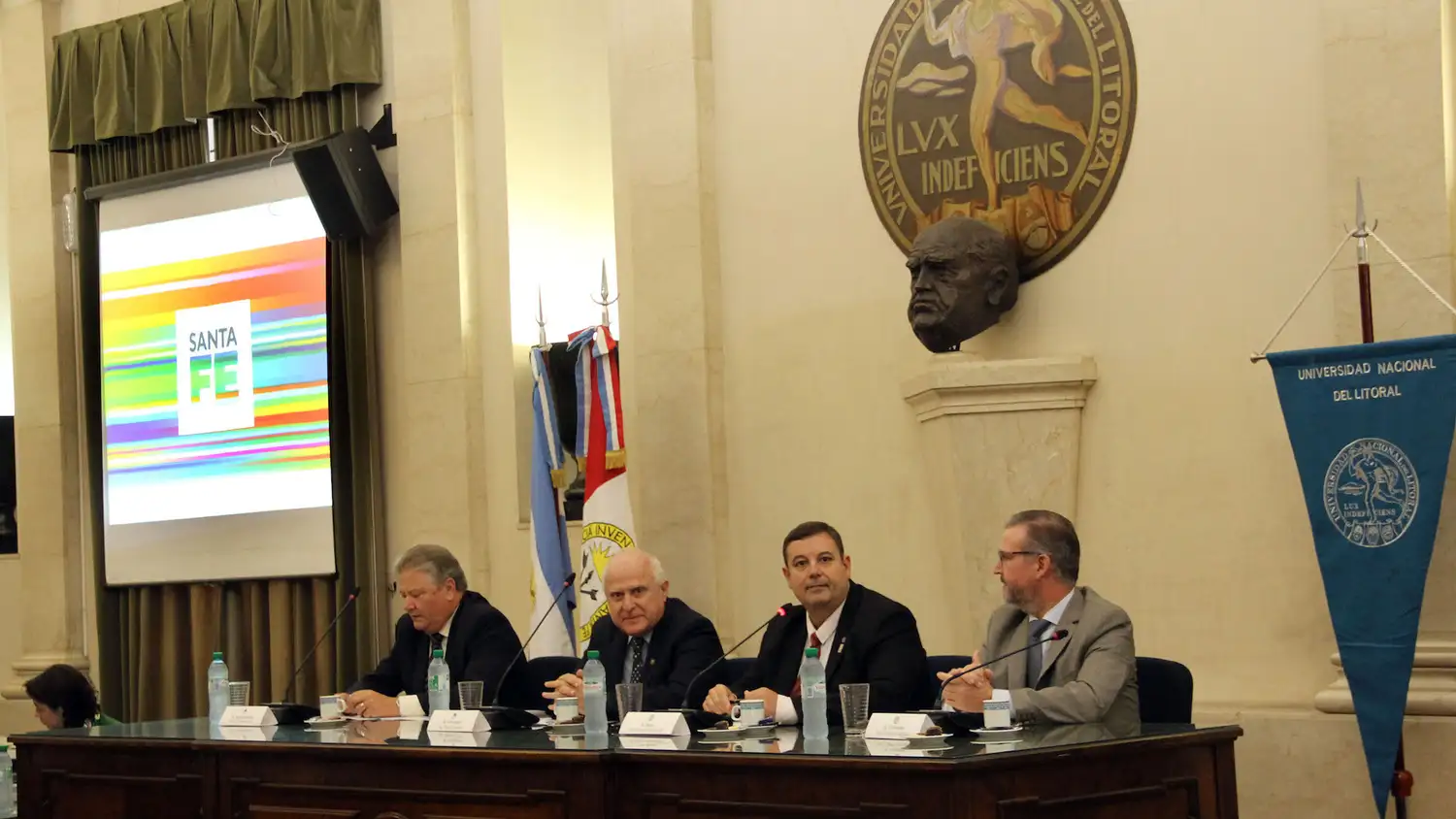 Lifschitz se reunió con autoridades de la UNL