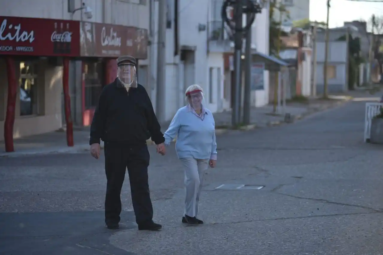 Hay cuatro contactos estrechos de casos confirmados en seguimiento