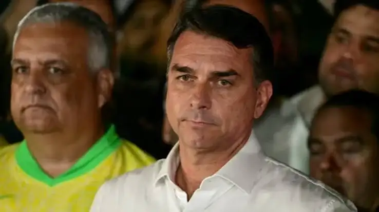 Flavio Bolsonaro - 3