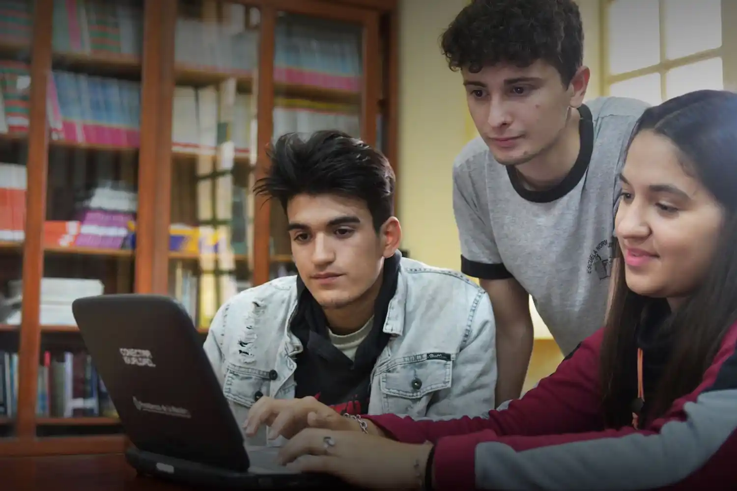 El Instituto Becario implementará desde diciembre el trámite online para becas